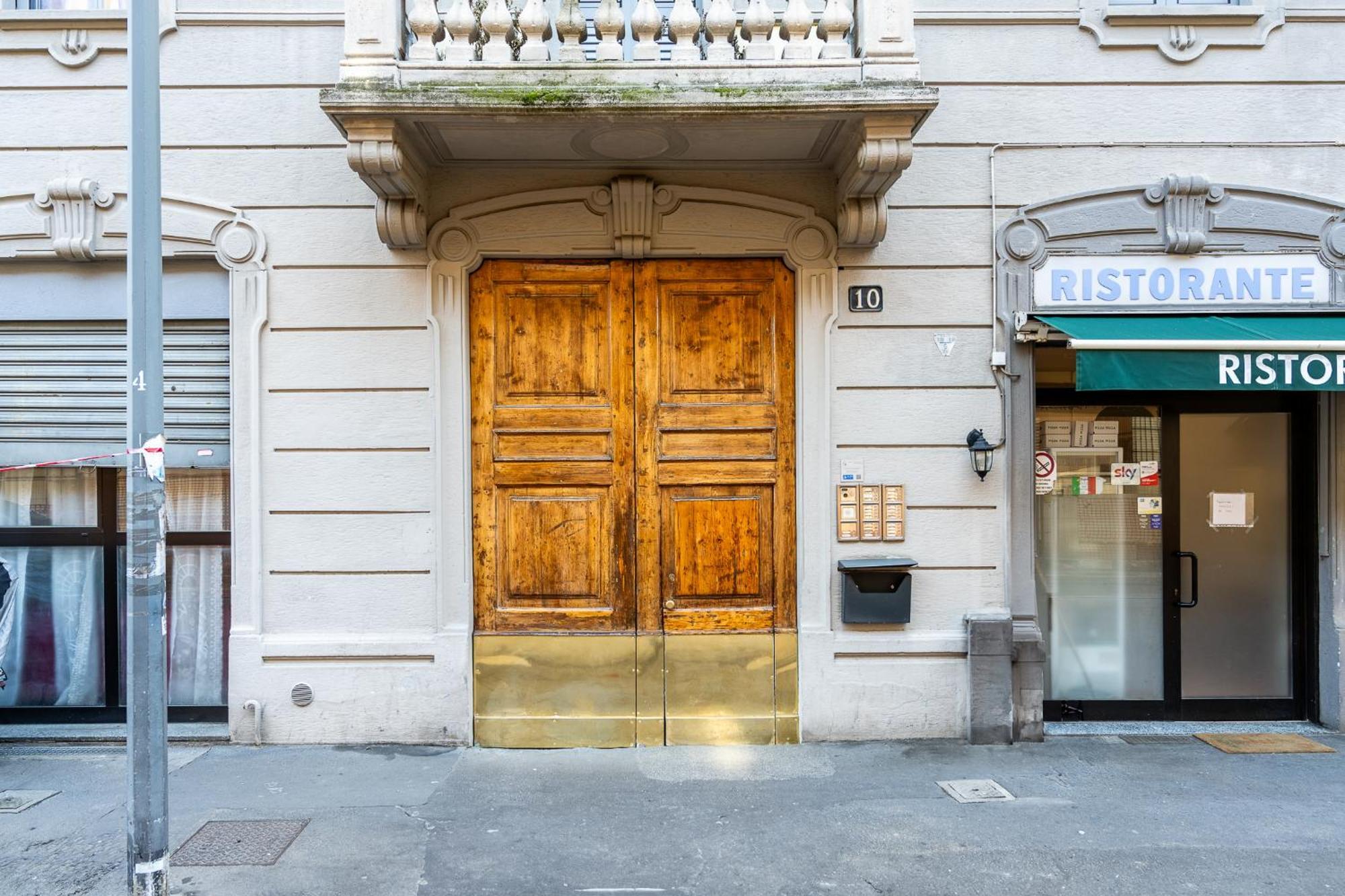 Апартаменти Bright Loft - Free Private Parking Мілан Екстер'єр фото